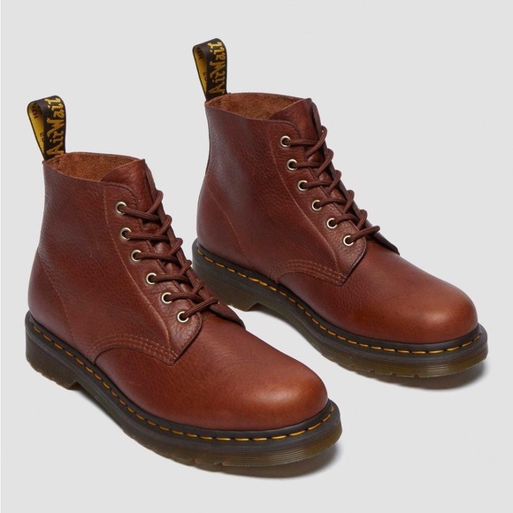 NWT DR MARTENS 101 Ambassador Leather Ankle Boots! - Picture 1 of 14
